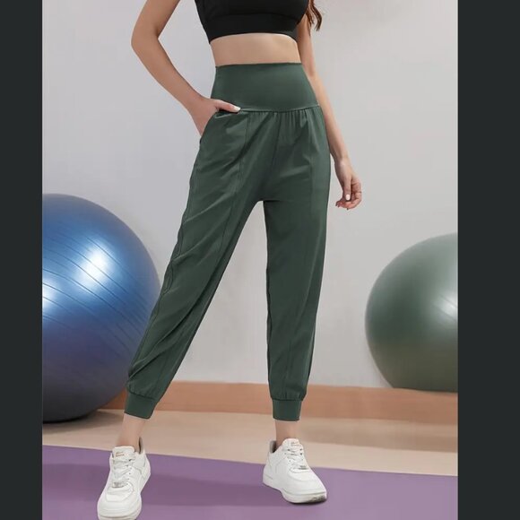 New Vanilla Star Olive Green Love to Move Jogger Pants - Picture 1 of 6